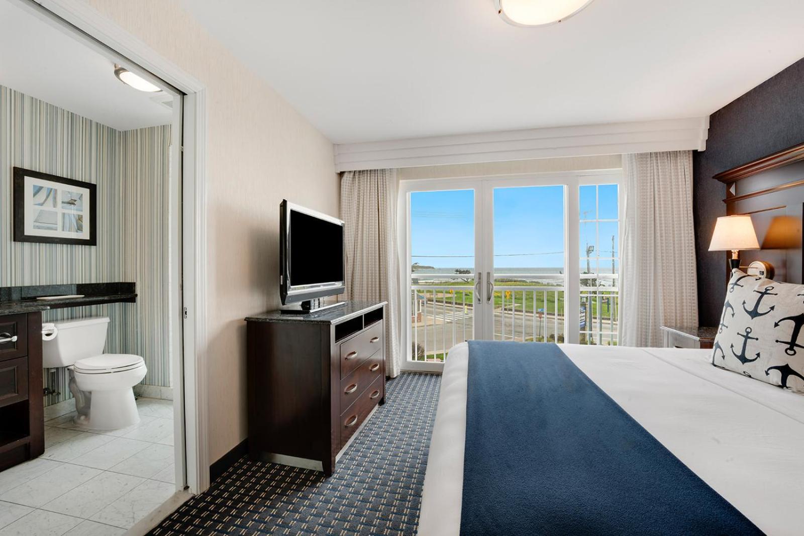 นิวพอร์ต บีช โฮเต็ล แอนด์ สวีท Hotel มิดเดิลทาวน์ ภายนอก รูปภาพ